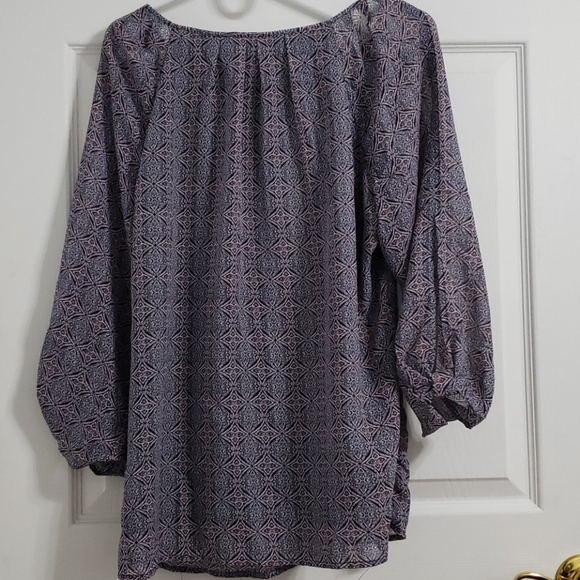 Dressbarn Patterned Blouse - Picture 2 of 6